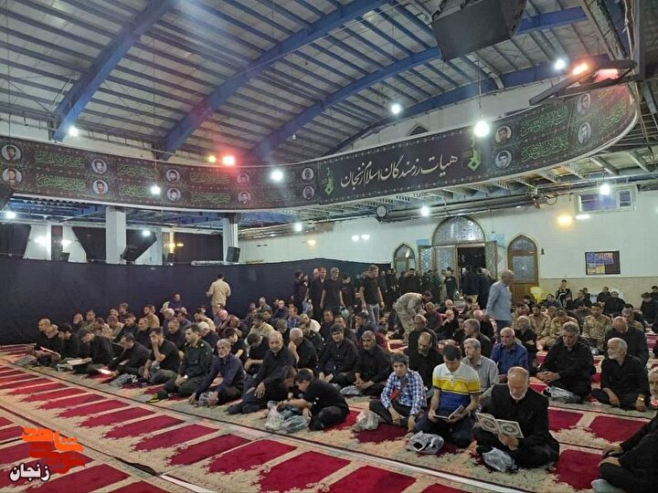 مراسم شام غریبان شهید والامقام سرهنگ یوسف محمدی در زنجان برگزار شد