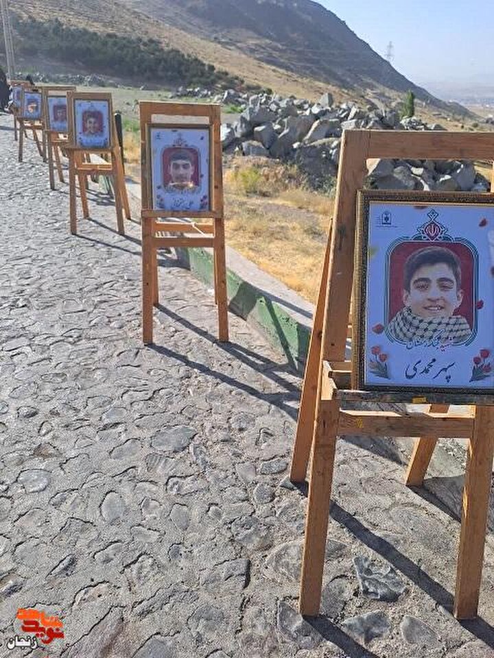 طنین‌انداز شدن یاد شهدا در پیاده‌روی جاماندگان اربعین در مسیر گاوازنگ زنجان